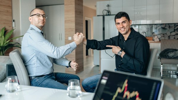 Femmes en affaires : comprendre et négocier efficacement votre contrat commercial